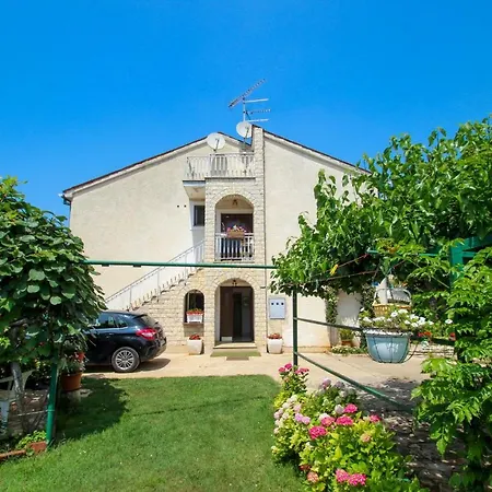 Nerina * Novigrad (Istria)